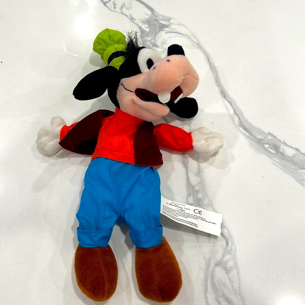 Goofy- bean bag plush